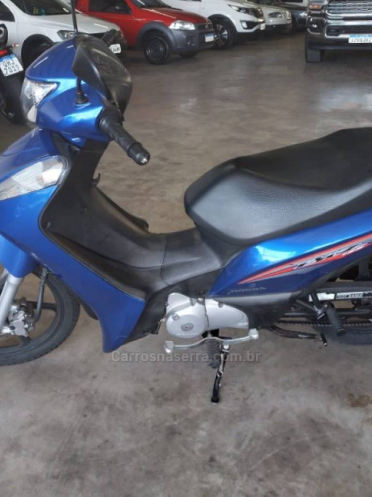 HONDA - BIZ 125 - 2016/2017 - Azul - R$ 14.900,00