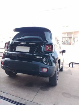 JEEP - RENEGADE - 2015/2016 - Preta - R$ 72.000,00
