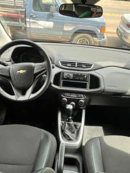 CHEVROLET - ONIX - 2019/2019 - Prata - R$ 59.900,00