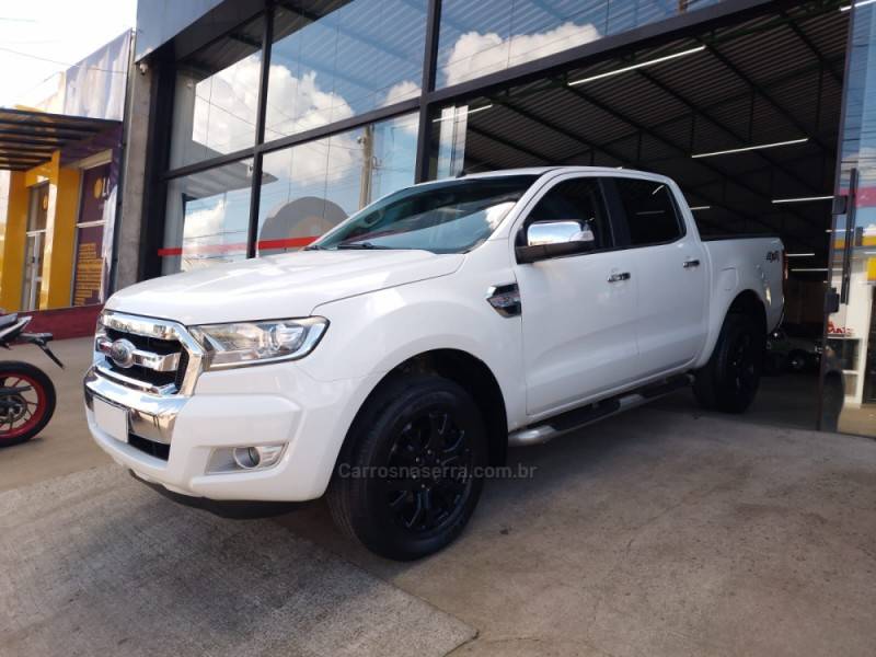 FORD - RANGER - 2018/2019 - Branca - R$ 149.000,00