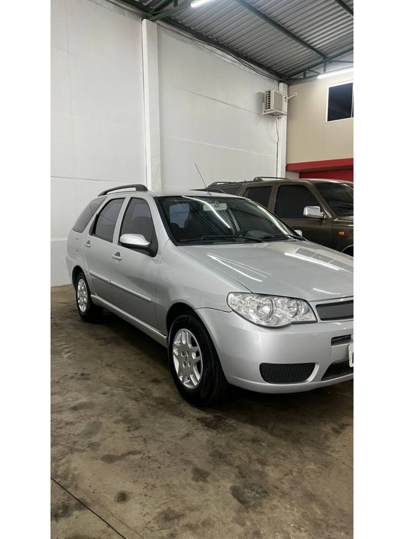 FIAT - PALIO - 2006/2006 - Prata - R$ 28.900,00