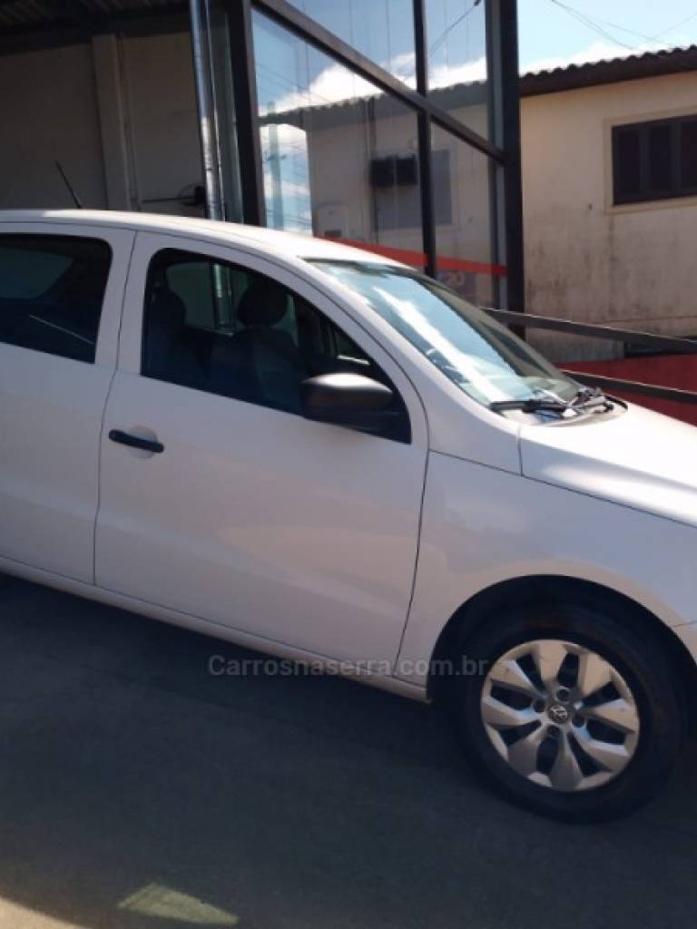 VOLKSWAGEN - GOL - 2017/2018 - Branca - R$ 48.000,00