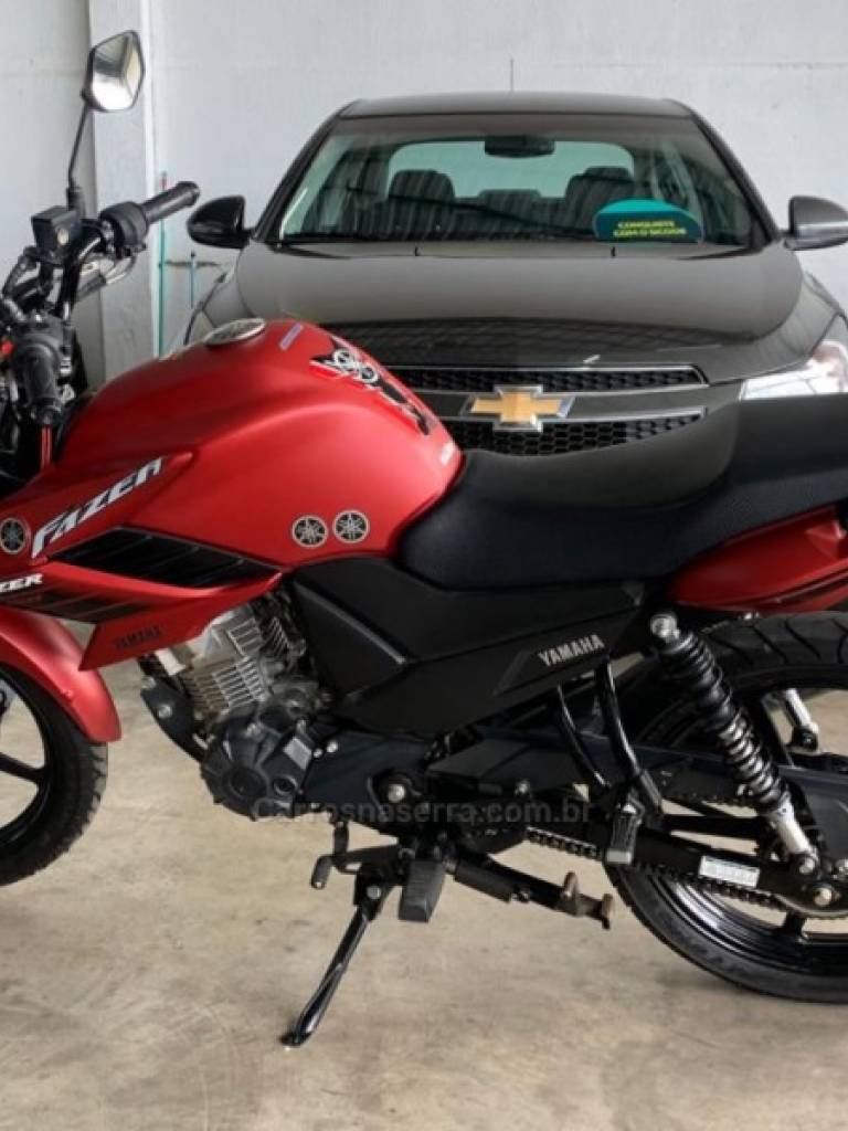 YAMAHA - FAZER - 2021/2022 - Vermelha - R$ 17.700,00