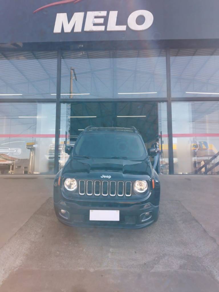 JEEP - RENEGADE - 2015/2016 - Preta - R$ 72.000,00