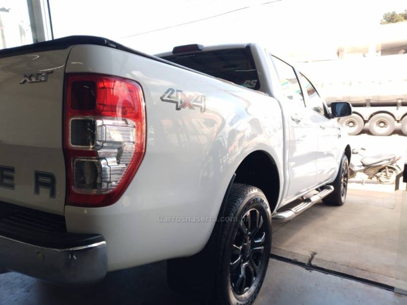 FORD - RANGER - 2018/2019 - Branca - R$ 149.000,00