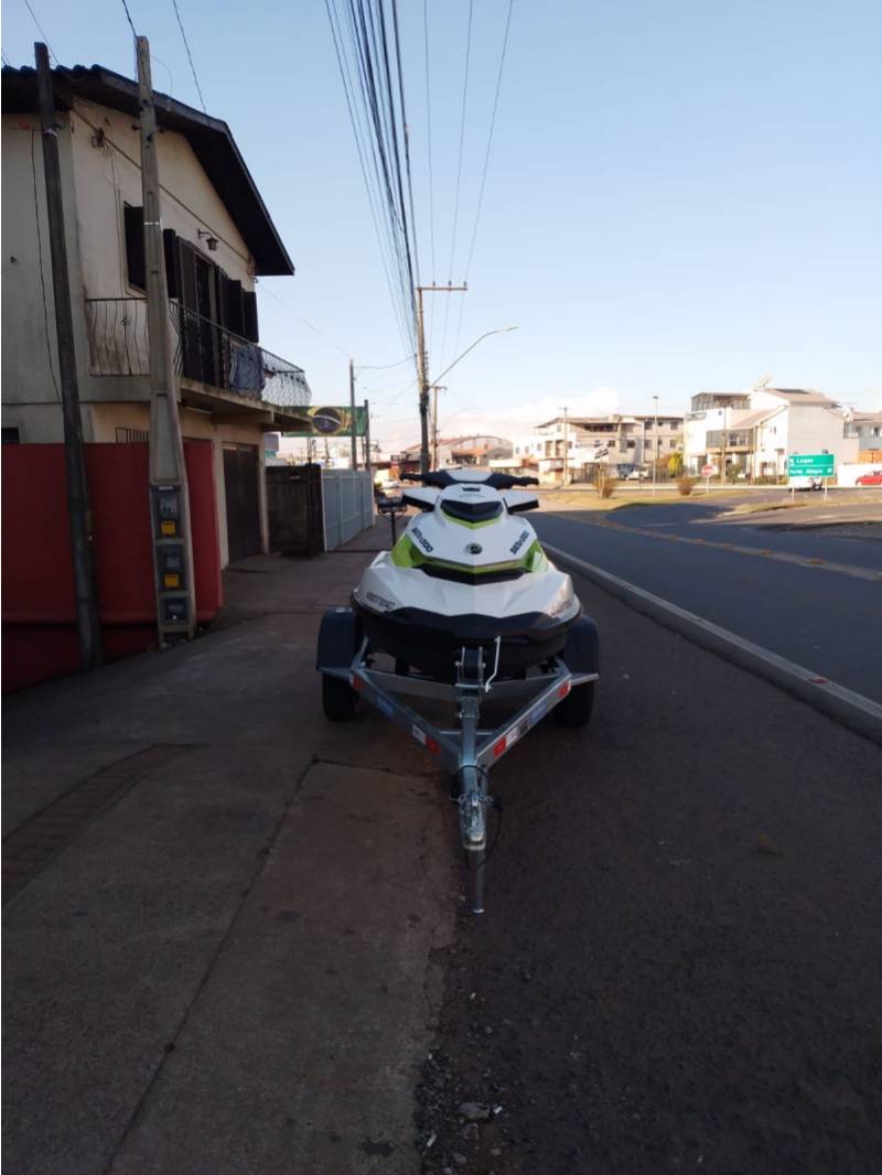 SEADOO - JET SKI - 2016/2017 - Verde - R$ 68.000,00