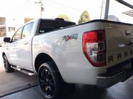 FORD - RANGER - 2018/2019 - Branca - R$ 149.000,00