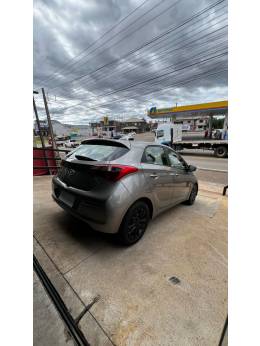 HYUNDAI - HB20 - 2016/2017 - Prata - R$ 53.900,00