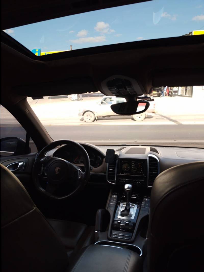 PORSCHE - CAYENNE - 2010/2011 - Marrom - Sob Consulta