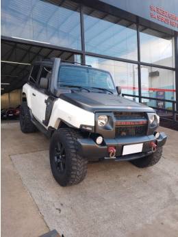 TROLLER - T4 BOLD - 2017/2017 - Branca - R$ 184.000,00