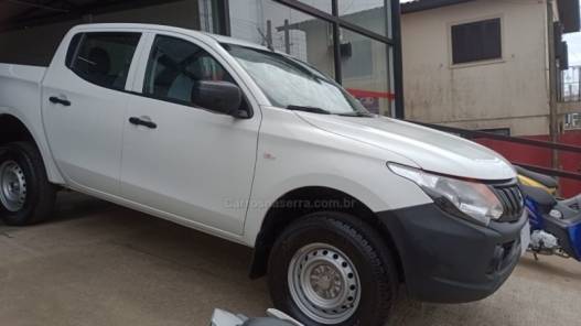 MITSUBISHI - L200 TRITON - 2021/2021 - Branca - Sob Consulta