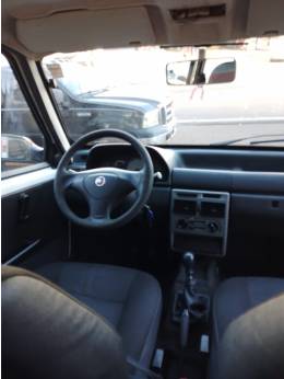 FIAT - UNO - 2010/2011 - Branca - R$ 23.500,00