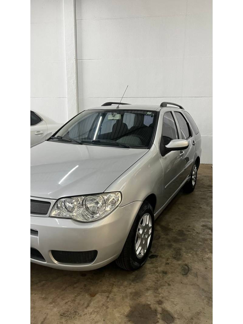 FIAT - PALIO - 2006/2006 - Prata - R$ 28.900,00