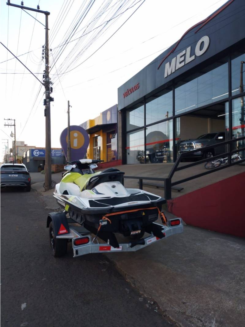 SEADOO - JET SKI - 2016/2017 - Verde - R$ 68.000,00