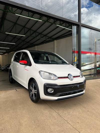 VOLKSWAGEN - UP - 2019/2019 - Branca - R$ 71.900,00