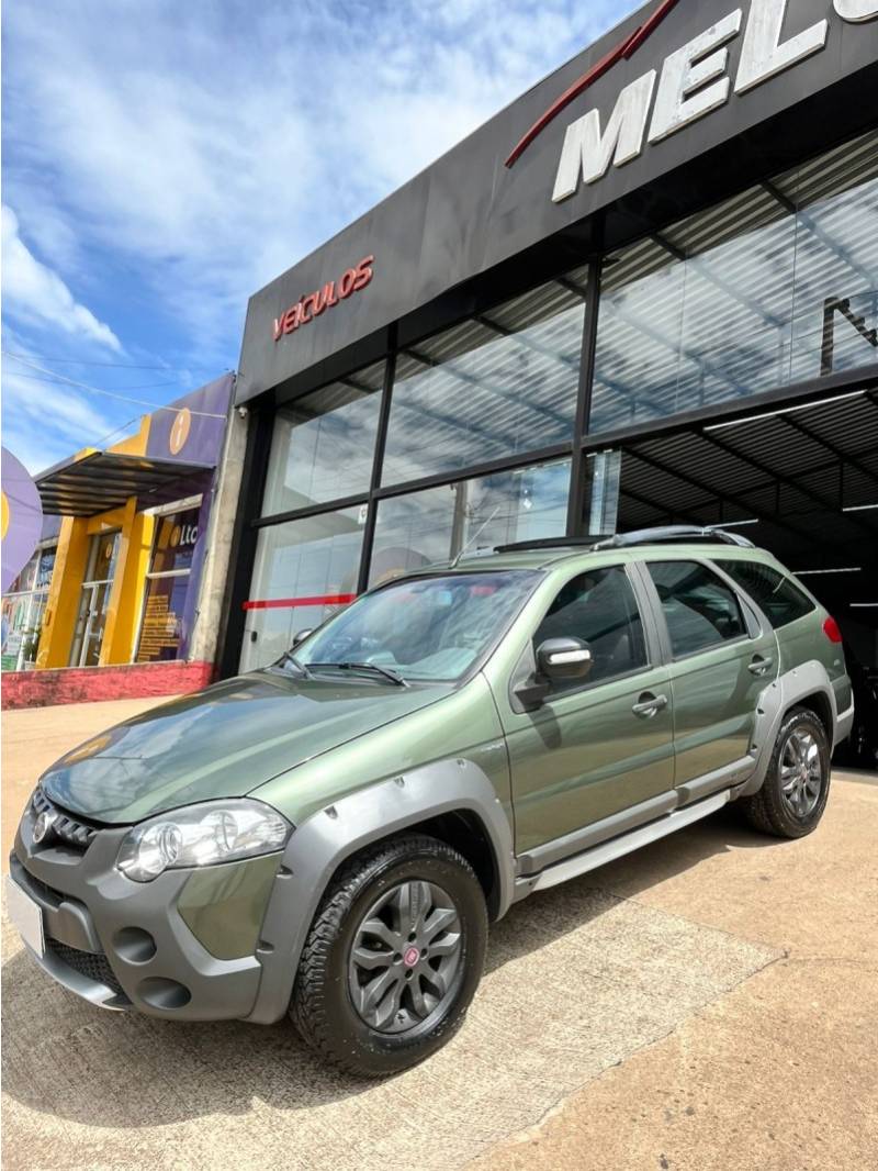 FIAT - PALIO - 2013/2013 - Verde - R$ 42.900,00