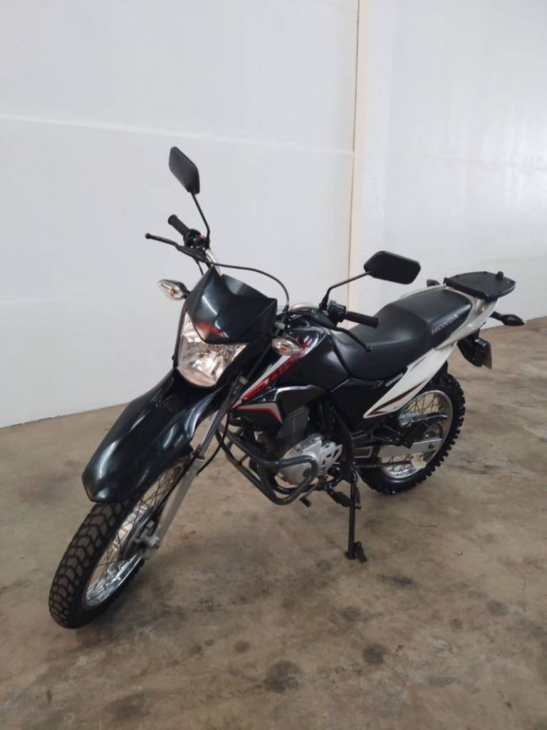 HONDA - NXR 150 - 2014/2014 - Preta - R$ 14.900,00