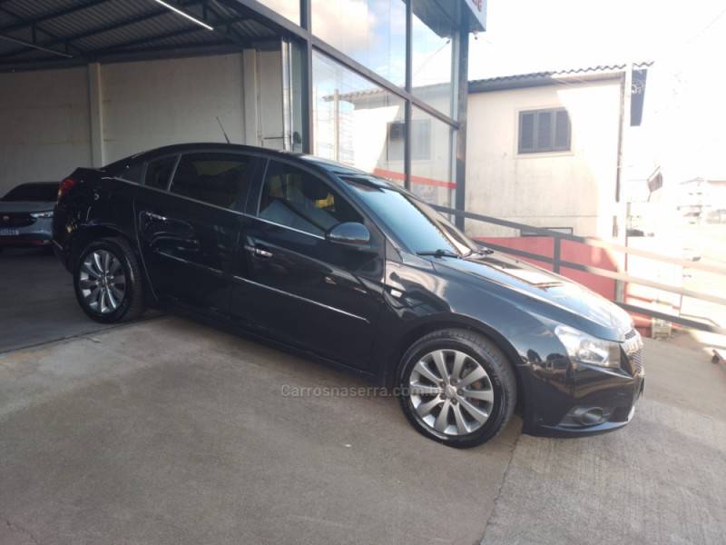 CHEVROLET - CRUZE - 2014/2014 - Preta - R$ 69.000,00