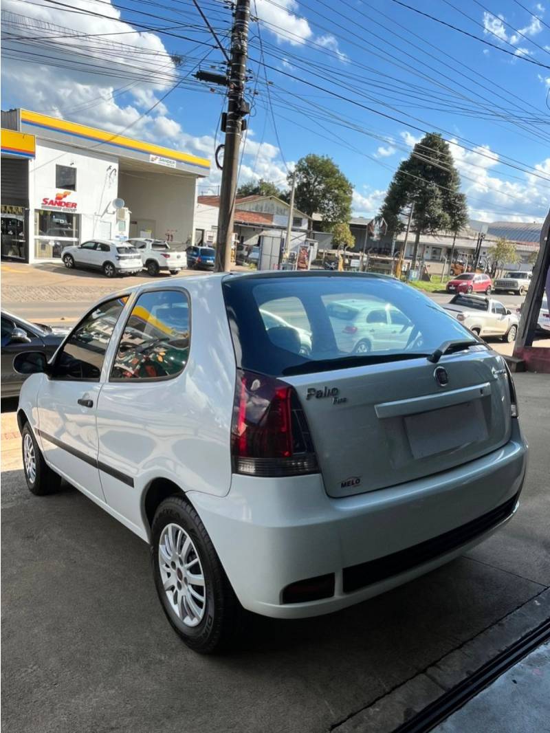 FIAT - PALIO - 2013/2014 - Branca - R$ 28.900,00