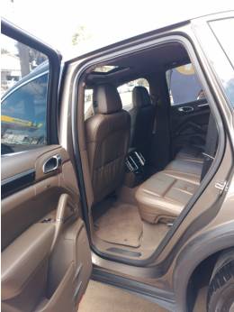 PORSCHE - CAYENNE - 2010/2011 - Marrom - Sob Consulta
